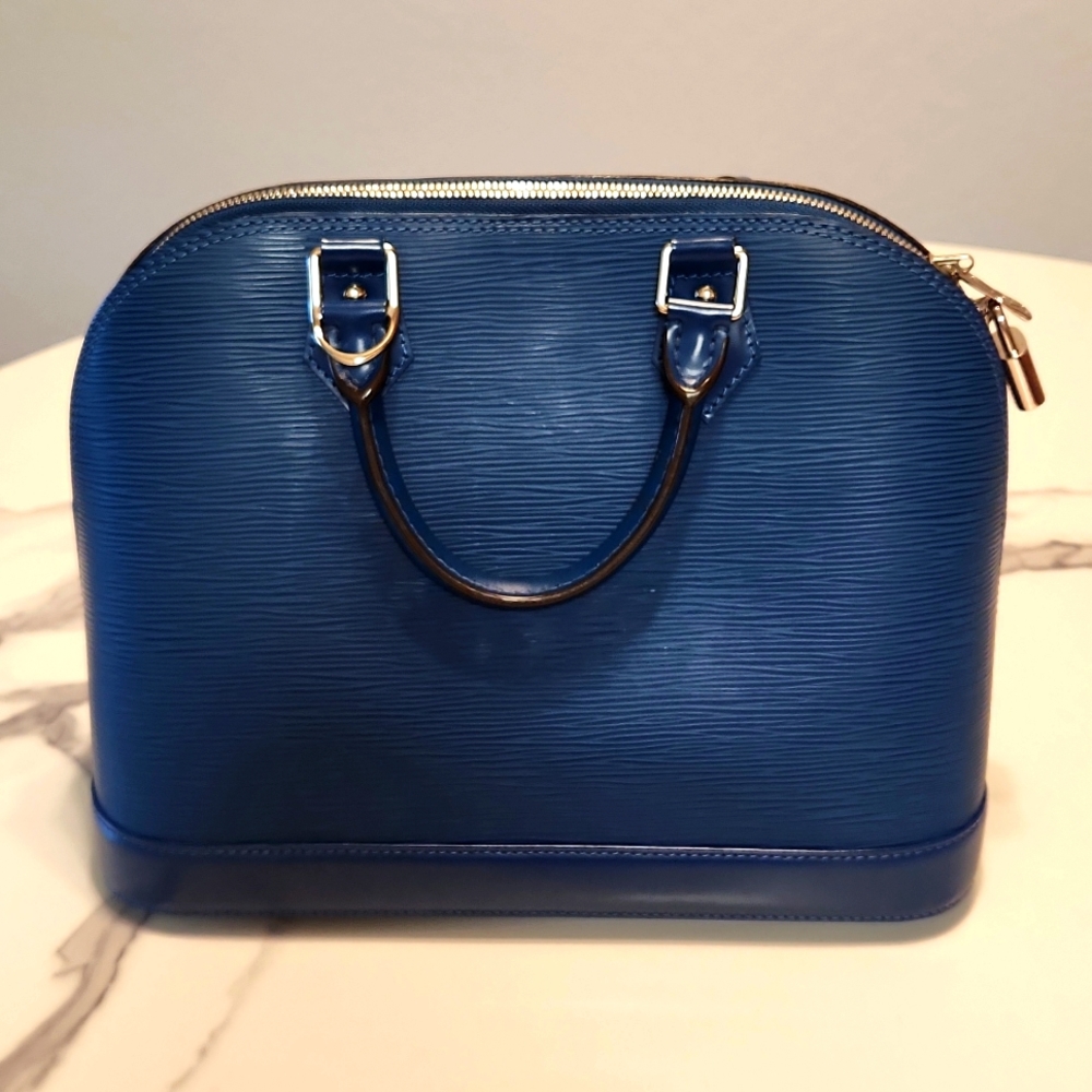 Louis Vuitton Alma PM - Epi Leather in Sapphire